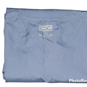 Cherokee scrubs size M